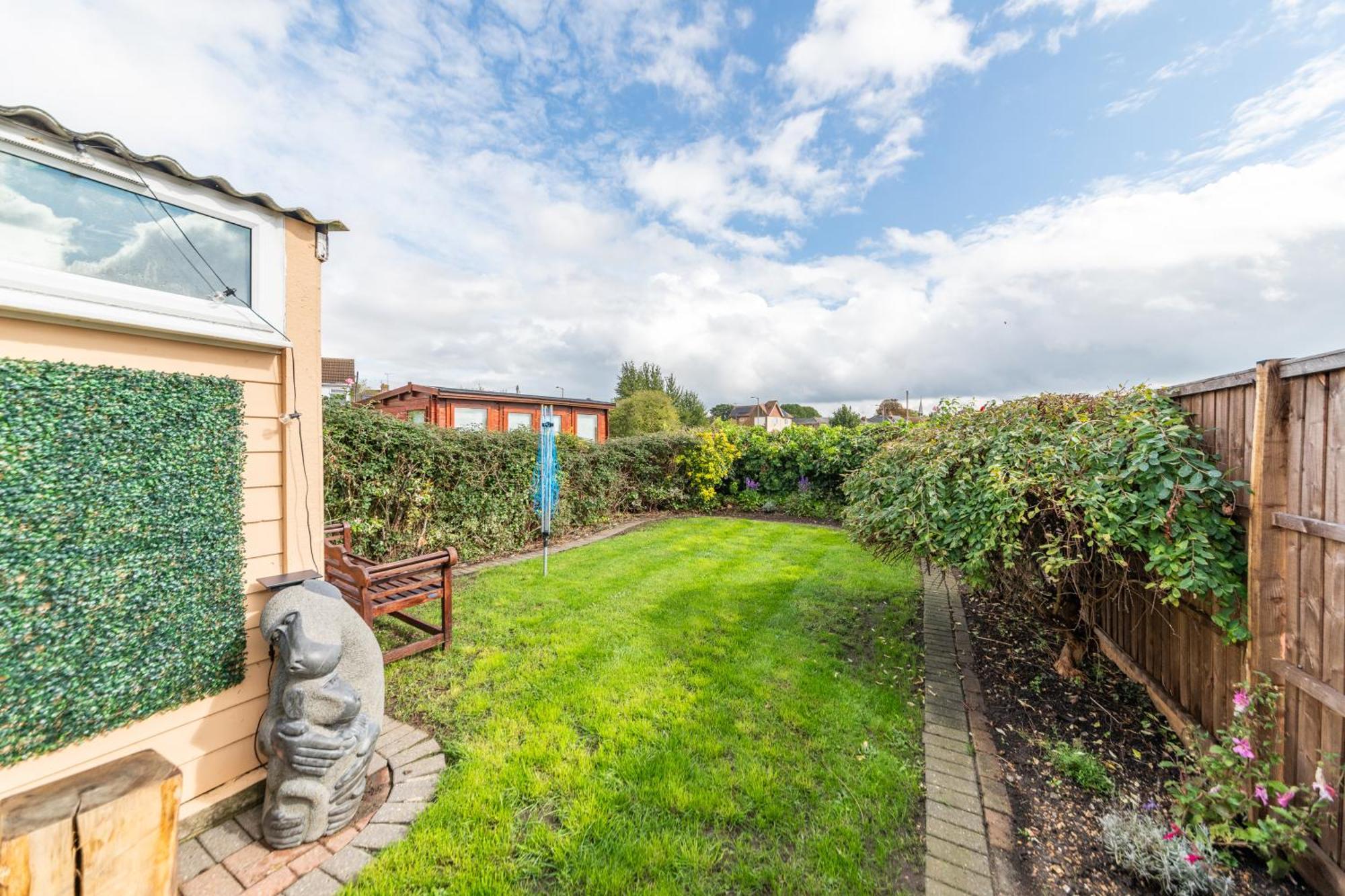 Family Home, View Of Windsor Castle Holiday home *