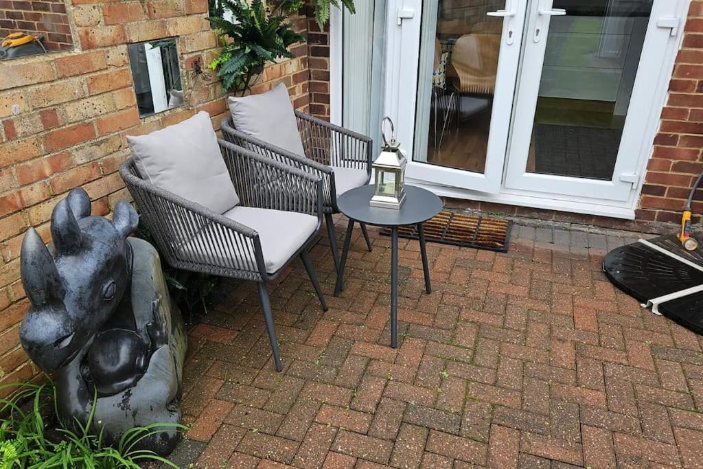 Family Home, View Of Windsor Castle * Dorney